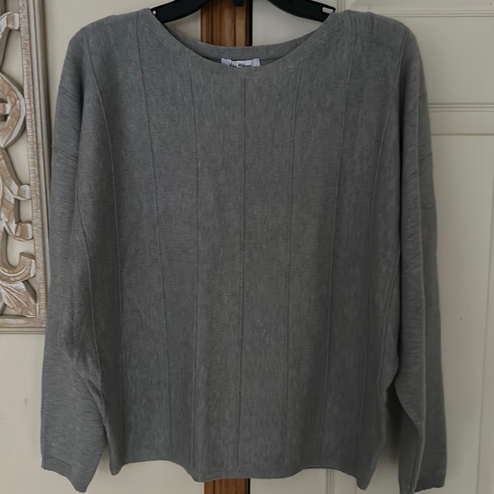 Vila Milano Light Gray Ribbed Crop Sweater With Wide Sleeves. Size Medium.